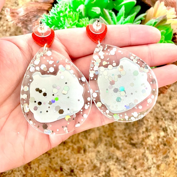 Evil Queen Halloween Earrings - Picture 4 of 4